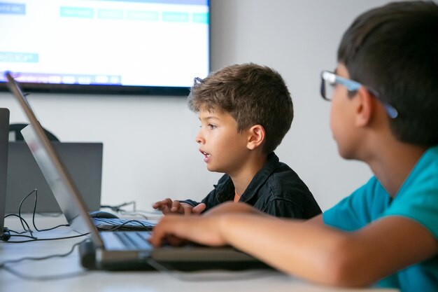 Jak nauka programowania w Pythonie może pomóc dzieciom rozwijać umiejętności logicznego myślenia