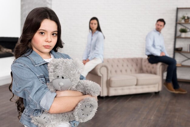 Jak ochronić dzieci podczas procesu rozwodowego: poradnik dla rodziców