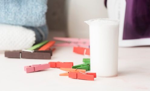 Jak wybrać odpowiednie środki czystości do różnych powierzchni w domu i firmie?