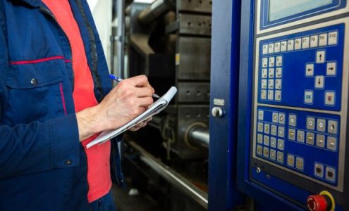 Innowacyjne technologie w obróbce CNC: Jak nowoczesne maszyny zmieniają przemysł metalowy