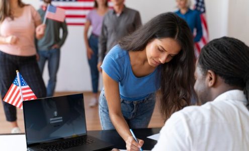 Jakie są korzyści z pracy za granicą bez znajomości lokalnego języka?