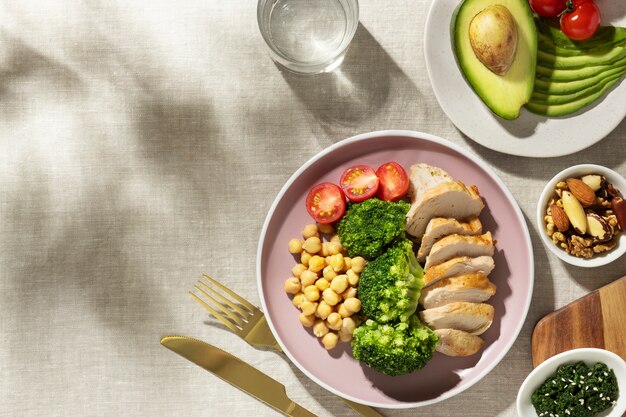Mindful Eating: Jak Świadome Spożywanie Posiłków Może Wpłynąć na Twoje Zdrowie i Samopoczucie?
