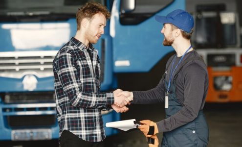 Jak skutecznie przeprowadzić mediację w branży transportowej?