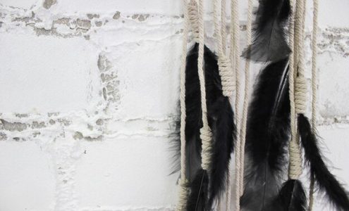 Symbolika wilka w sztuce wnętrzarskiej: jak dzikie motywy wpływają na atmosferę pomieszczeń