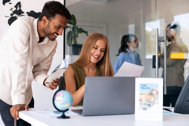 Jak skutecznie przygotować się do pracy za granicą: Praktyczne porady dla kandydatów