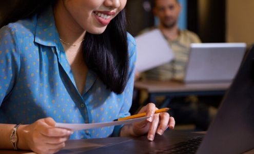 Jak szkolenia online mogą zwiększyć efektywność działu księgowości?