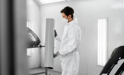 Jak profesjonalne sprzątanie hal produkcyjnych wpływa na efektywność pracy?