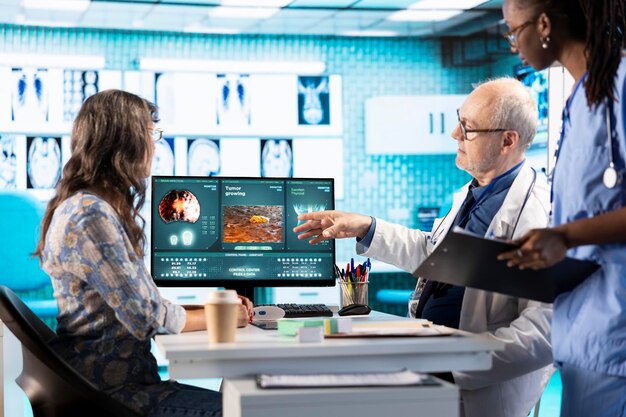 Sztuczna inteligencja w medycynie: Jak nowe technologie wspierają diagnostykę i leczenie