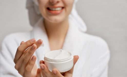 Jak wybrać idealny krem do twarzy dla swojego typu cery?