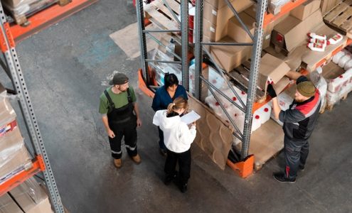 Korzyści z pracy w magazynowaniu za granicą: co warto wiedzieć przed wyjazdem?