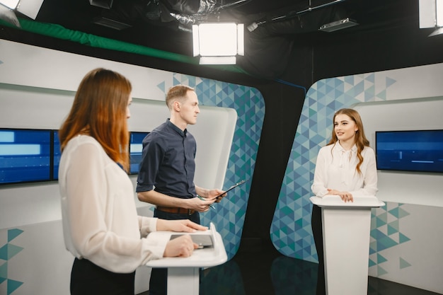 Najważniejsze trendy w projektowaniu stoisk targowych i systemów wystawienniczych