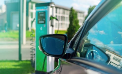 Jakie są największe wyzwania związane z użytkowaniem samochodów elektrycznych?