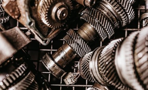 Jakie materiały są najtrwalsze dla tłoków w silnikach spalinowych?