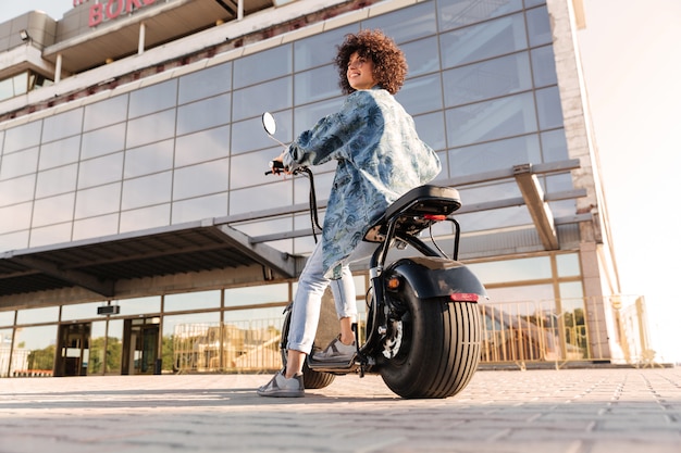 Elektryczne motocykle: przyszłość jednośladów na drogach?