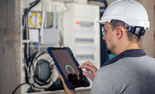Jak nowoczesne technologie zmieniają podejście do usług hydraulicznych?